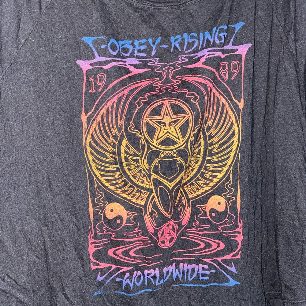 obey shirt
